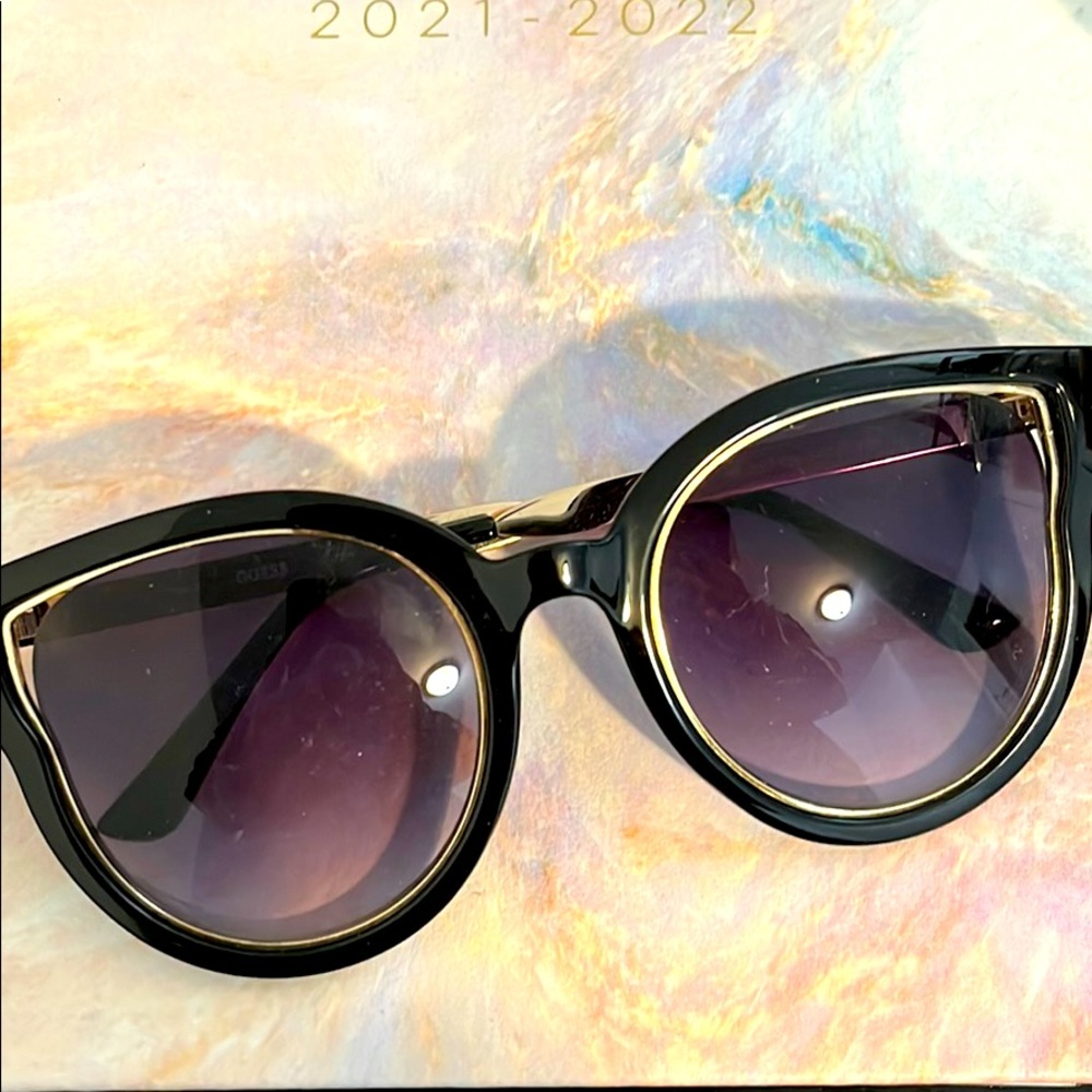 Sun glasses